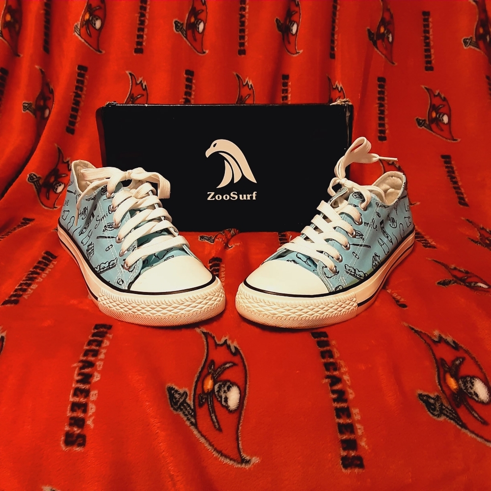 Womans Canvas new!